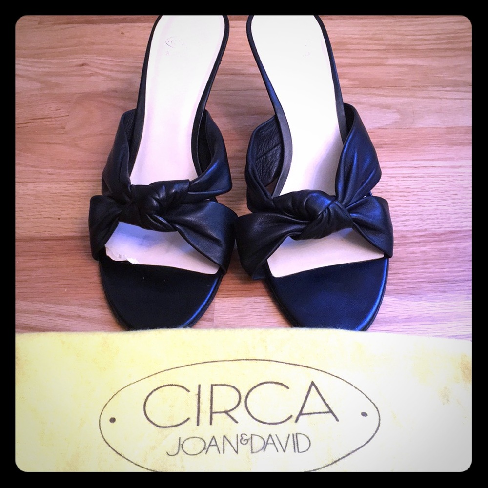 Black Leather Wedge Heel Sandals with Twist Detail